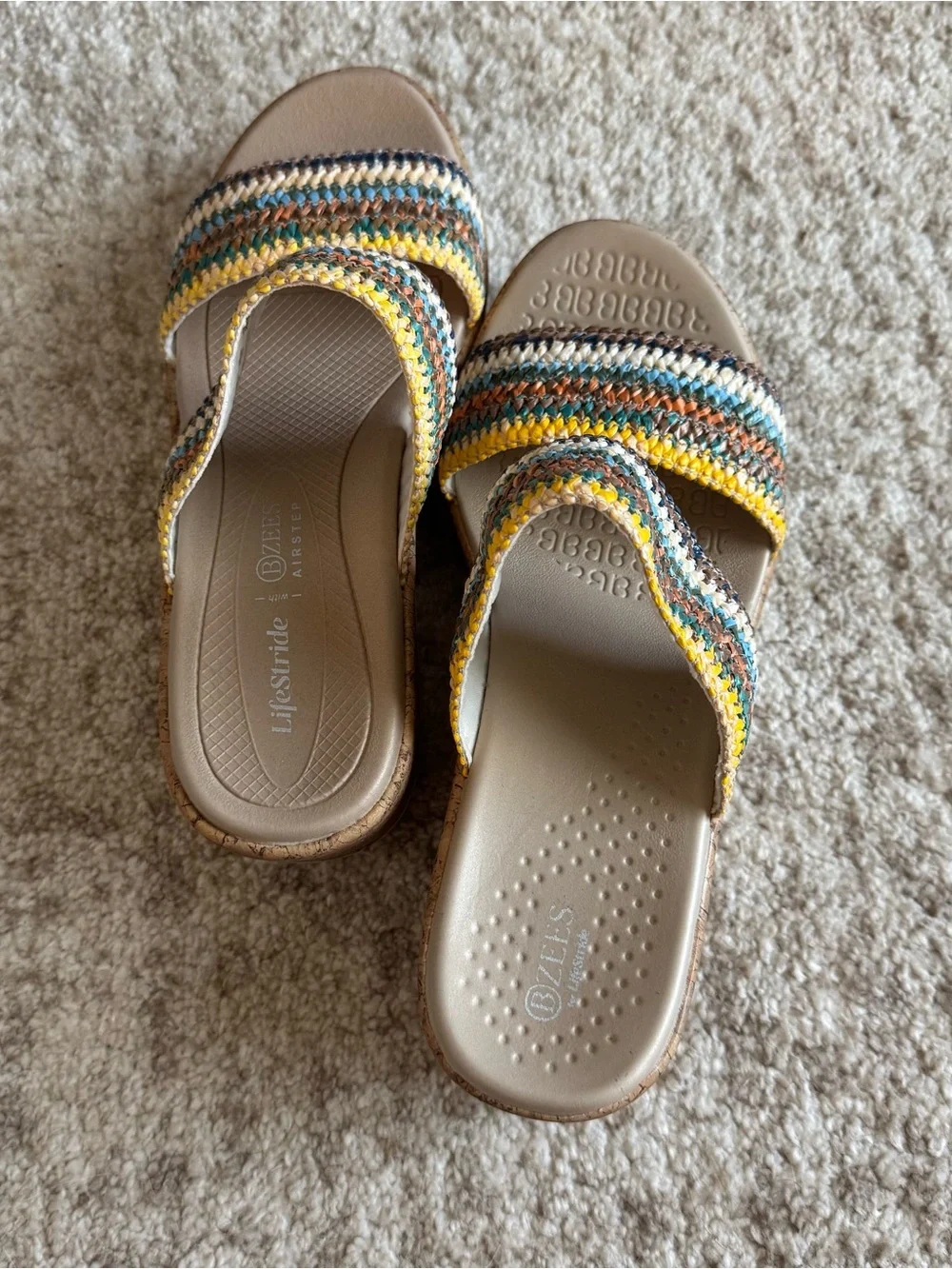 LIFESTRIDE women wedge size 9